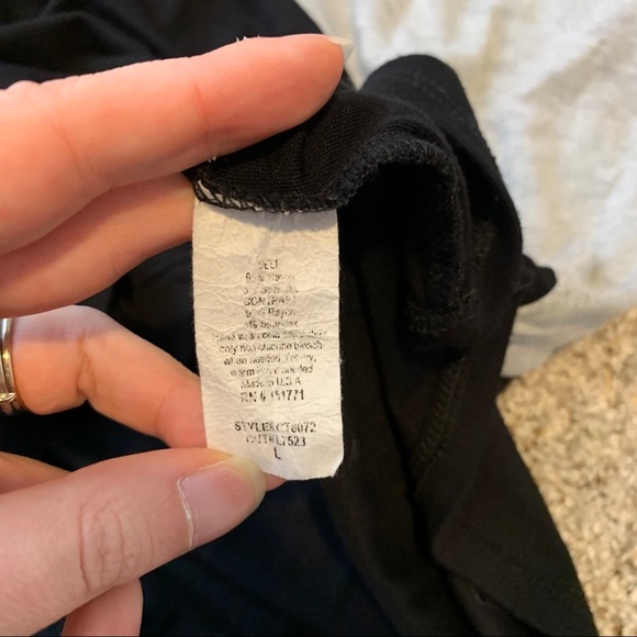 Kaileigh diagonal color block short sleeve top - Picture 6 of 7